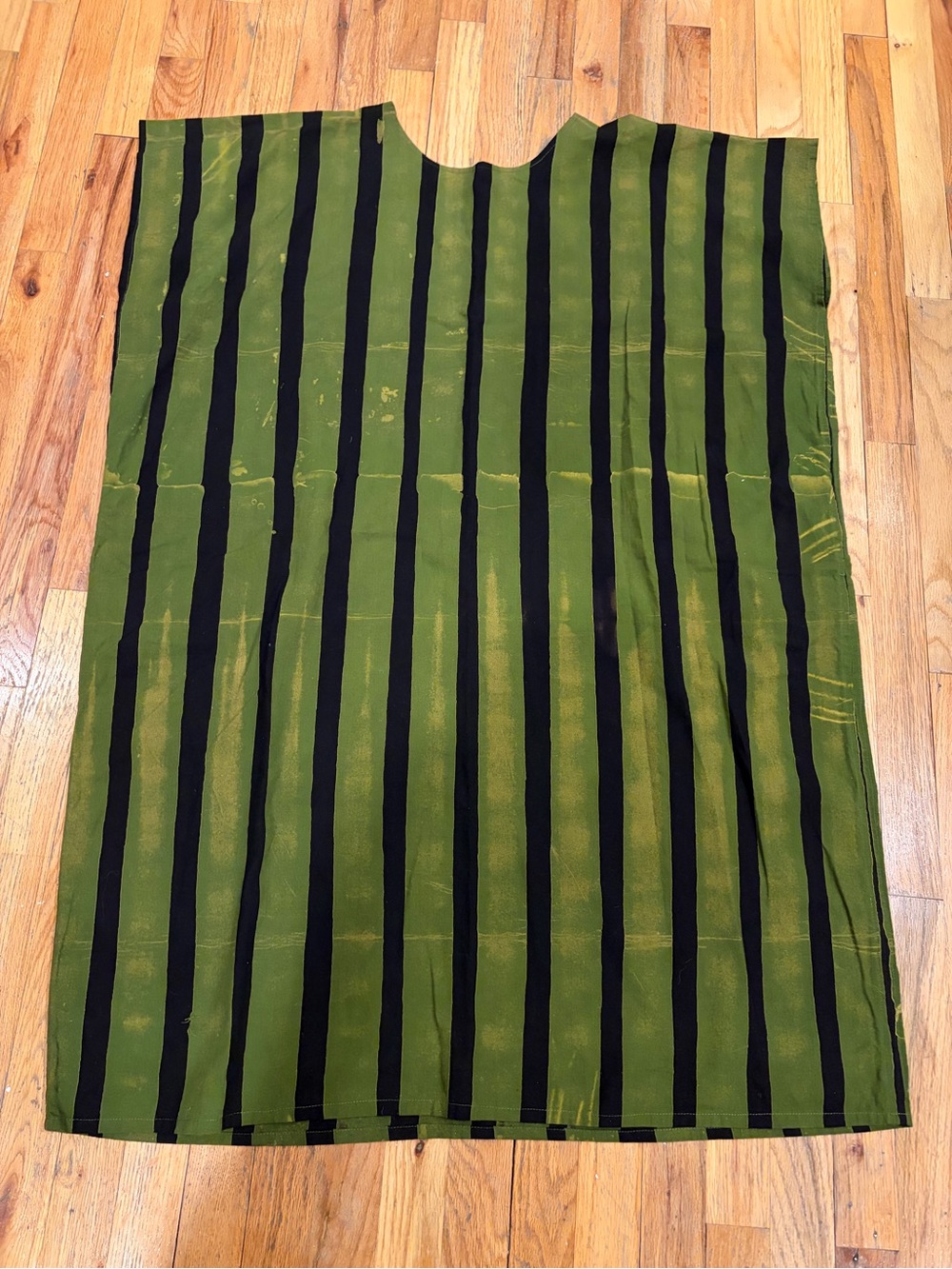 fahari bazaar avocado stripe caftan size 1
